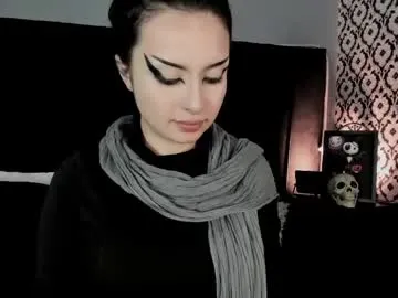 adeelinee