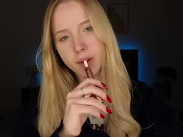 adele_armas