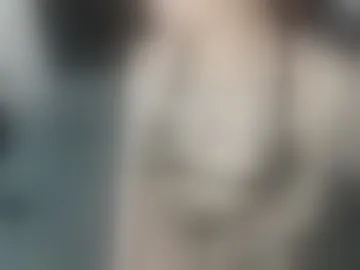 akila_clive