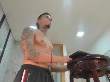 alejo_strong24
