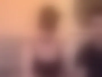 angela_hugo
