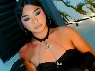 ava_lux
