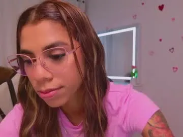 brunetteadams001