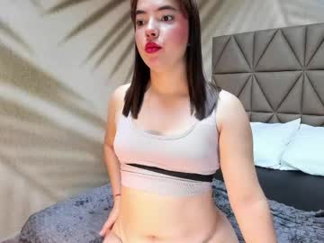 chloe_bloom_