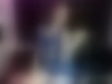 chloe_crysstal