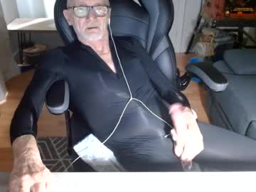 claude696920
