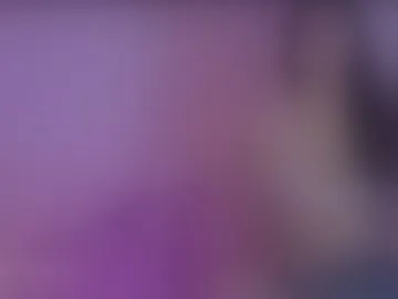 emmy_hot33