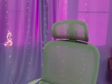 holly_kittenss