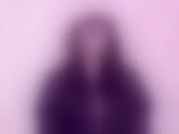 lizzie_purple