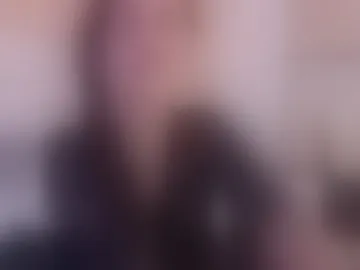 lola__crystal