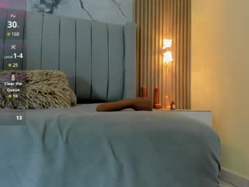 lucia_khan