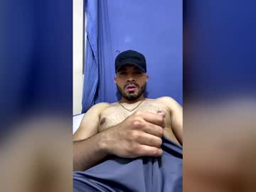 luis_hunk