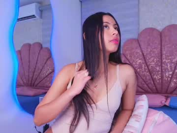mia_collenss