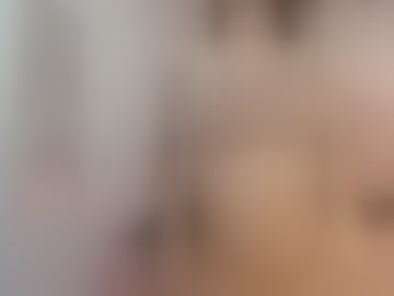 mia_sky_