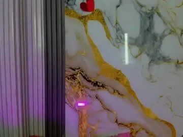 mlucreciasucker303av