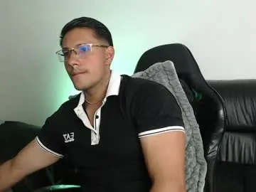 mr_real_aaron