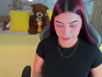 nicolee19_