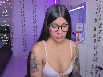 nikibryce_