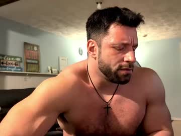 pizza_biceps
