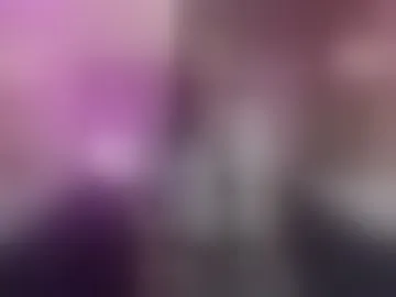 sarah_kisses