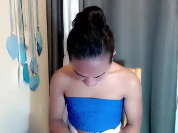 shira_cutttiebigcock