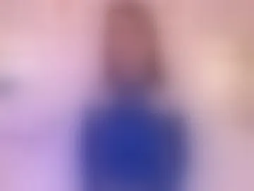 zoey_kiss_